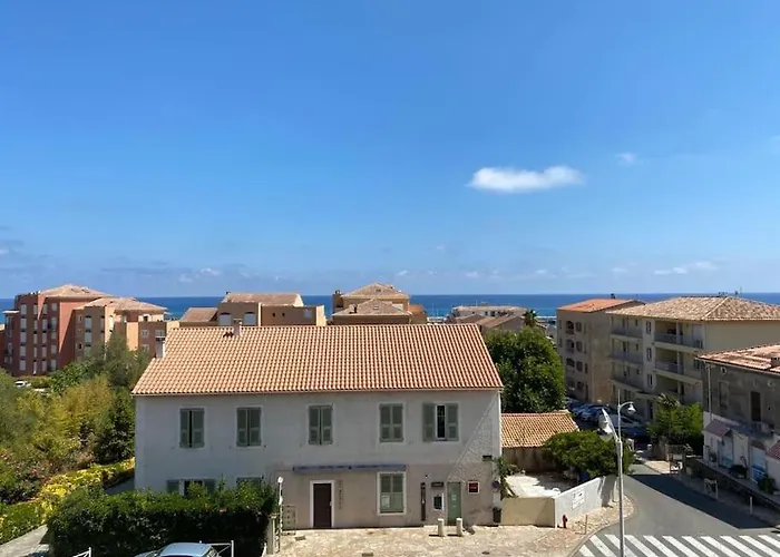 T4 Climatise, Lumineux Et Vue A דירה